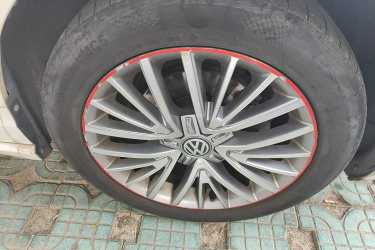 Used Volkswagen Lamando 2015 280TSI DSG Luxury Edition