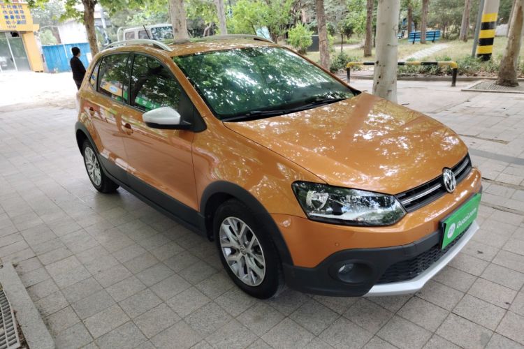 Used Volkswagen Polo 2018 1.5L Cross Polo Automatic
