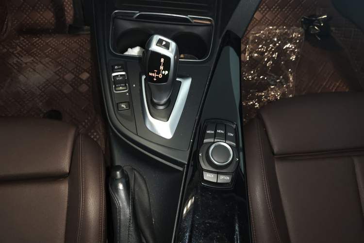 Used BMW 3 Series 2018 320Li Fashion Model
