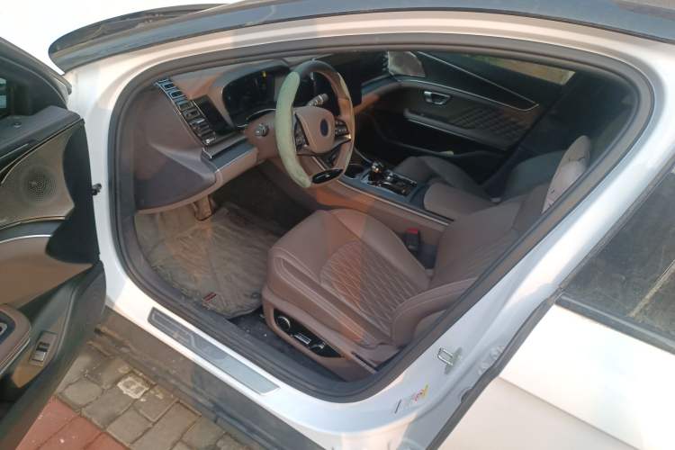 Used BYD Han 2023 DM-i Champion Edition 121KM Prestige Model
