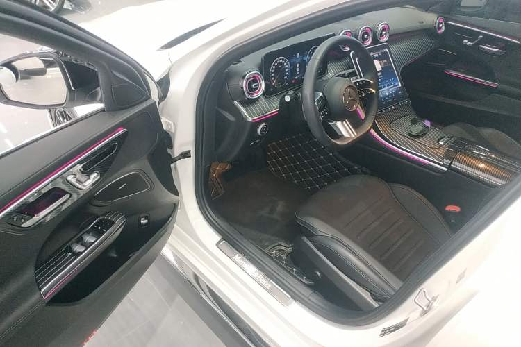 Used Mercedes-Benz C-Class 2024 Restyled C 260 L Sport Edition
