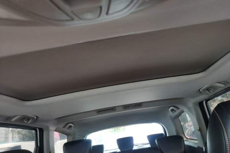 Used Wuling Hongguang S3 2018 1.5L Manual Luxury Model China V Standard