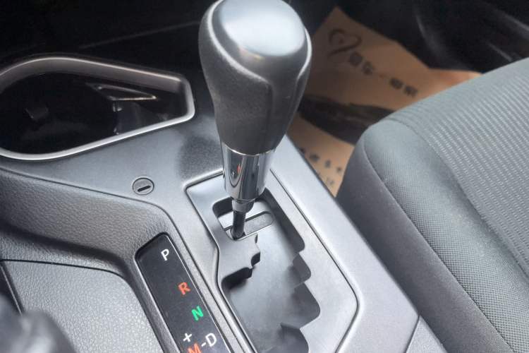 Used Toyota RAV4 2019 2.0L CVT Two-Wheel Drive Fashion X Limited Edition China V Standard
