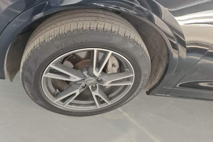 Used Audi Q5L 2020 Updated 40 TFSI Prestige Fashion Edition
