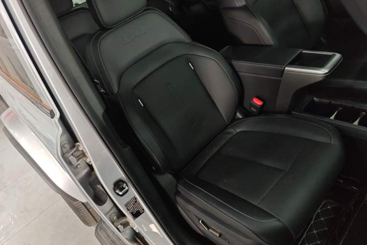 Used iCAR V23 2025 501 Four-Wheel Drive Intelligent Driving Version