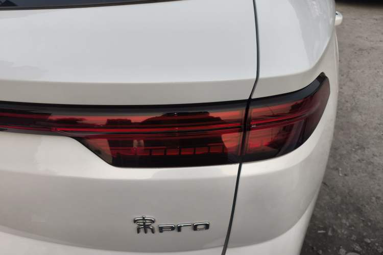 Used BYD Song Pro New Energy 2024 HONOR Edition DM-i 110KM Excellence Model
