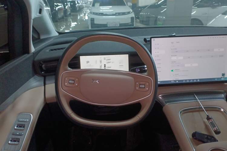 Used XPeng X9 2024 640 All-Wheel Drive High-Performance Max
