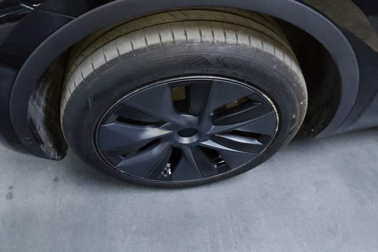 Used Tesla Model Y 2024 Rear-Wheel-Drive Version
