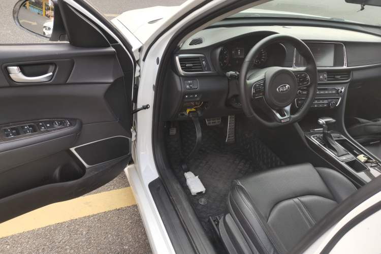 Used Kia K5 2016 1.6T Automatic LUX
