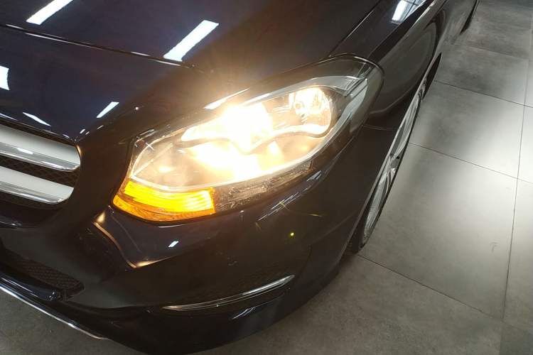 Used Mercedes-Benz B-Class 2017 B 200 Sport Edition
