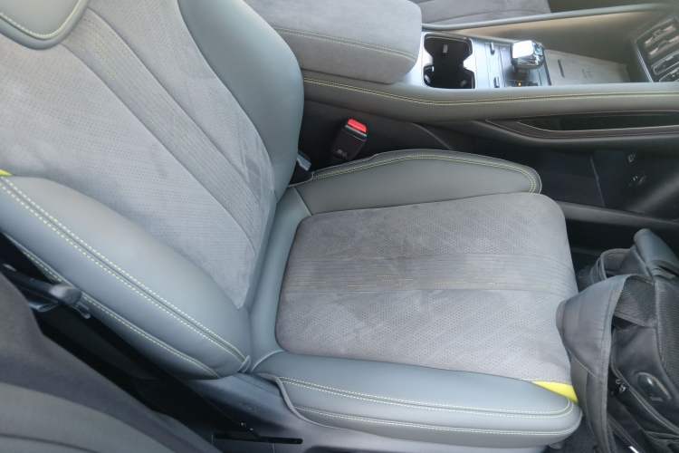 Used BYD Song L EV 2025 Intelligent Driving Version 602 km Range LiDAR-equipped All-Wheel-Drive Type