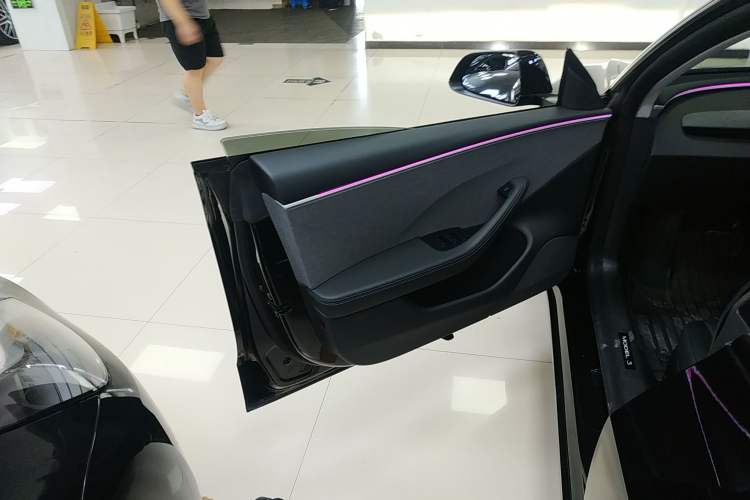 Used Tesla Model 3 2023 Rear-Wheel-Drive Version
