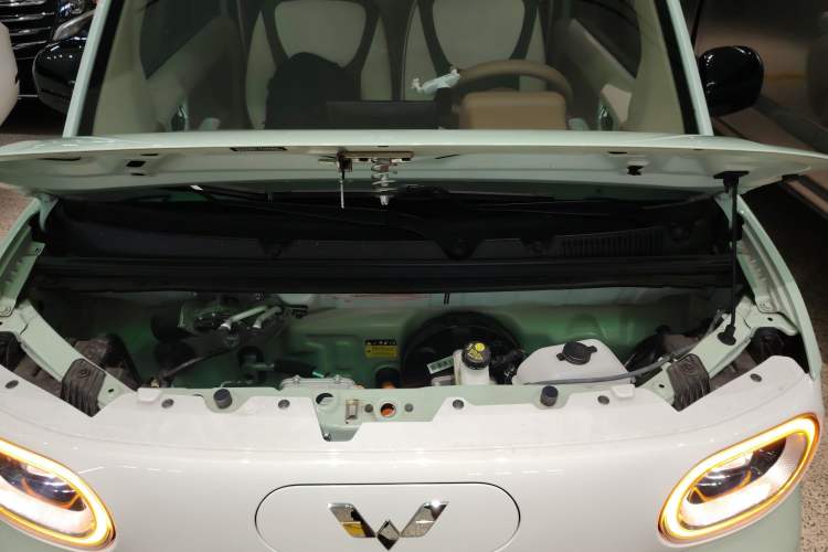 Used Wuling Hongguang MINIEV 2024 3rd Generation 215km Advanced Version
