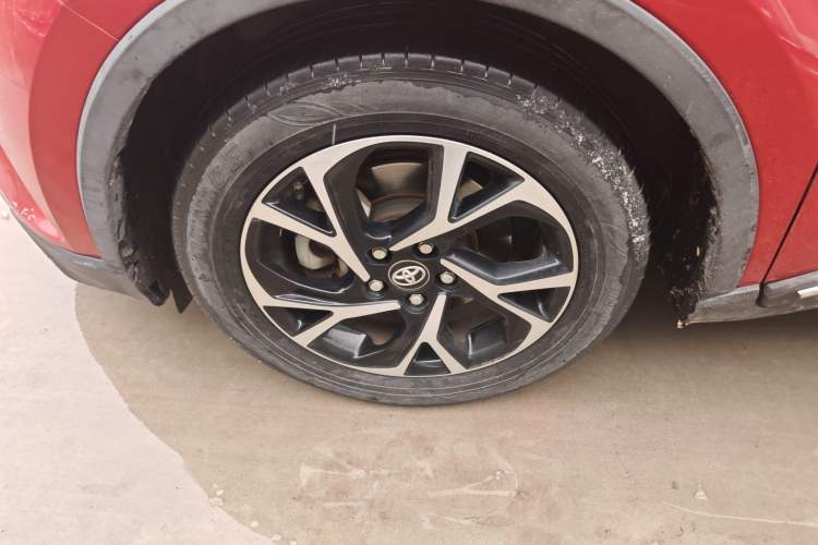 Used Toyota C-HR 2020 2.0L Leading Edition
