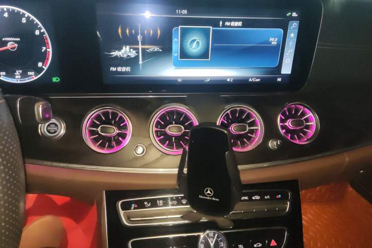 Used Mercedes-Benz E-Class 2016 E 300 L Sporty and Stylish Model
