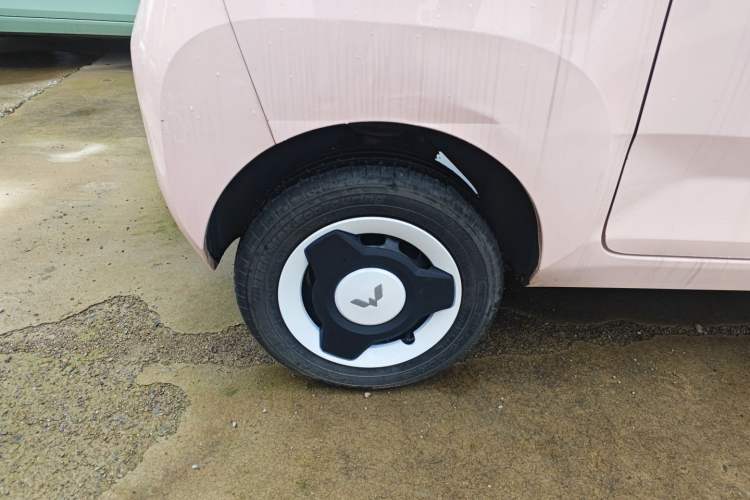 Used Wuling Hongguang MINIEV 2021 Macaron Premium Model – Lithium Iron Phosphate
