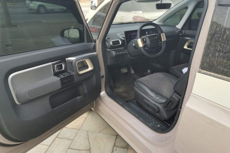 Used Baojun KiWi EV 2023 DJI Edition Lithium Iron Phosphate
