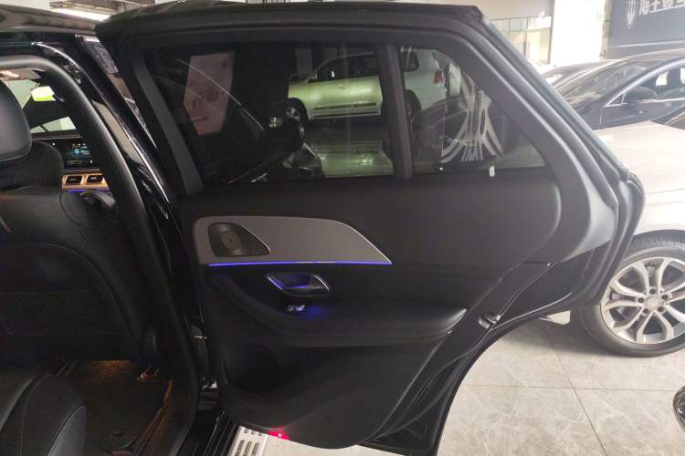 Used Mercedes-Benz GLE 2022 Refreshed GLE 350 4MATIC Coupe SUV Luxury Edition
