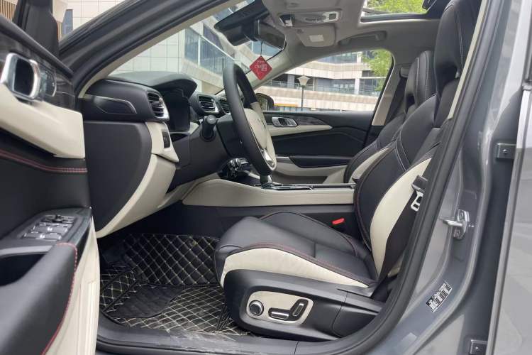 Used Lynk & Co 02 2020 1.5T DCT Two-Wheel Drive Zhaopu Version
