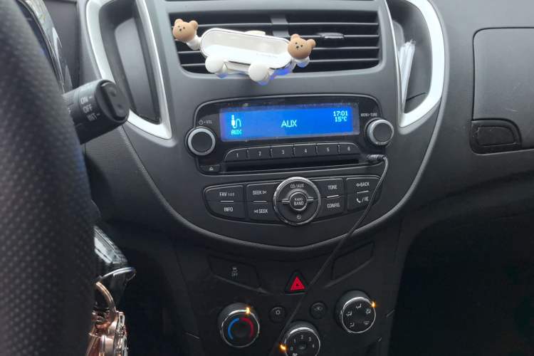 Used Chevrolet Trax 2016 1.4T Manual Two-Wheel Drive Comfort Version with Sunroof