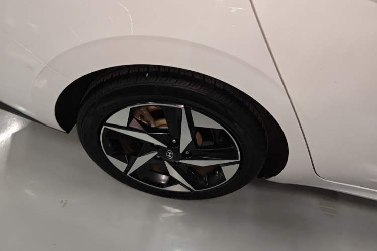 Used Hyundai Elantra 2021 1.5L CVT GLX Elite Edition
