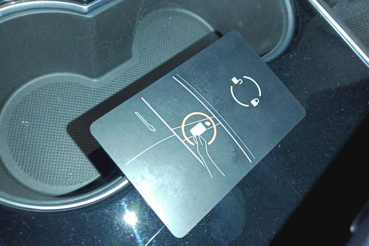 Used Tesla Model 3 2019 Long-Range All-Wheel-Drive Version