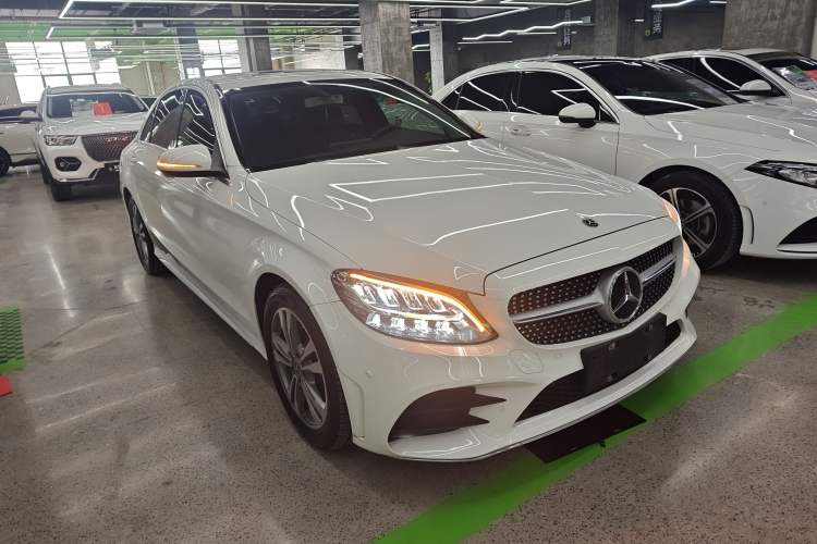 Used Mercedes-Benz C-Class 2019 C 180 L Fashion Edition Sport Version
