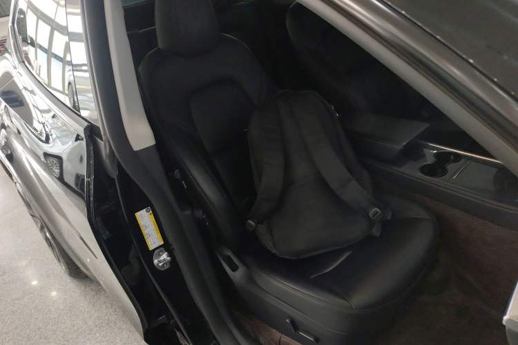 Used Tesla Model Y 2023 Rear-Wheel-Drive Version