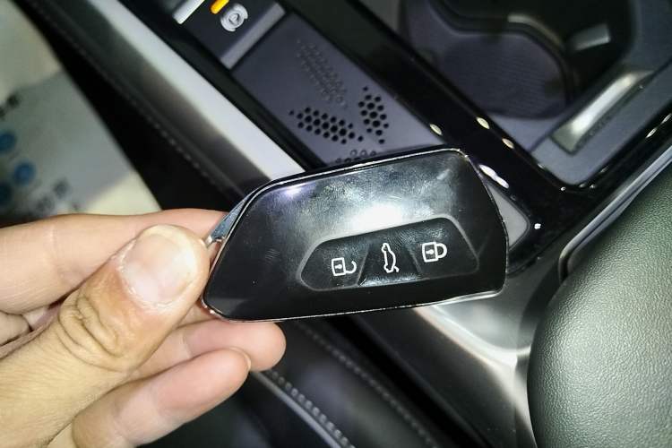 Used Volkswagen Passat 2025 Pro 380TSI Dragon Supreme Edition
