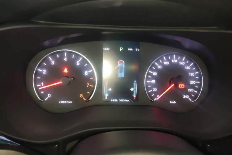 Used BYD Song MAX 2019 1.5T Automatic Smart Connect Prestige Model 6 Seats China VI Standard
