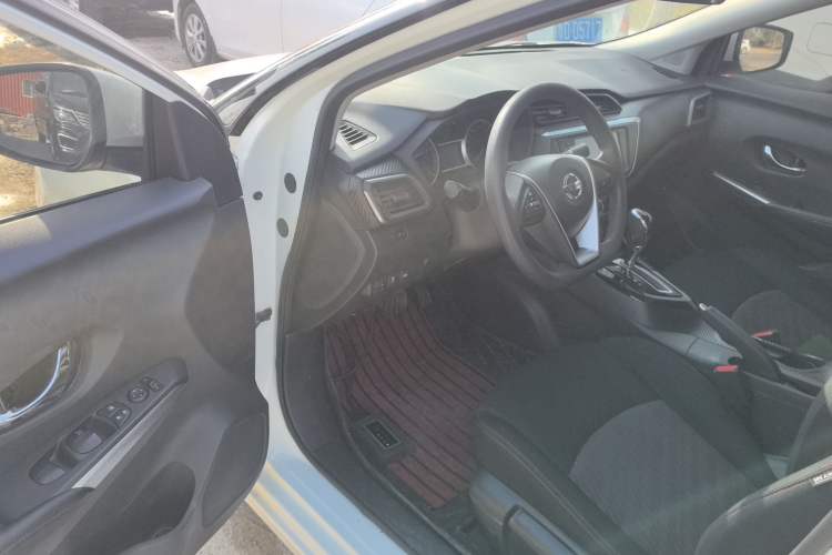 Used Nissan Lannia 2016 1.6L CVT Smart Cool Edition
