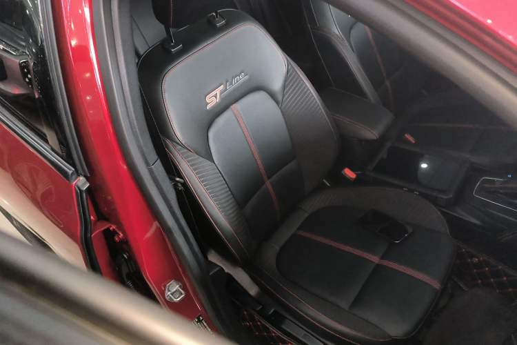 Used Ford Focus 2022 Hatchback EcoBoost 180 Automatic ST Line
