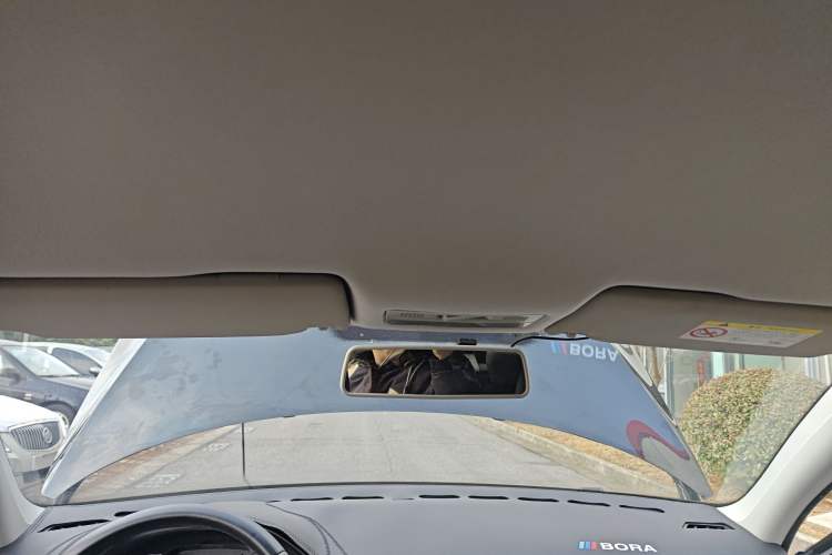 Used Volkswagen Bora 2015 Value Edition 1.6L Automatic Fashion Version