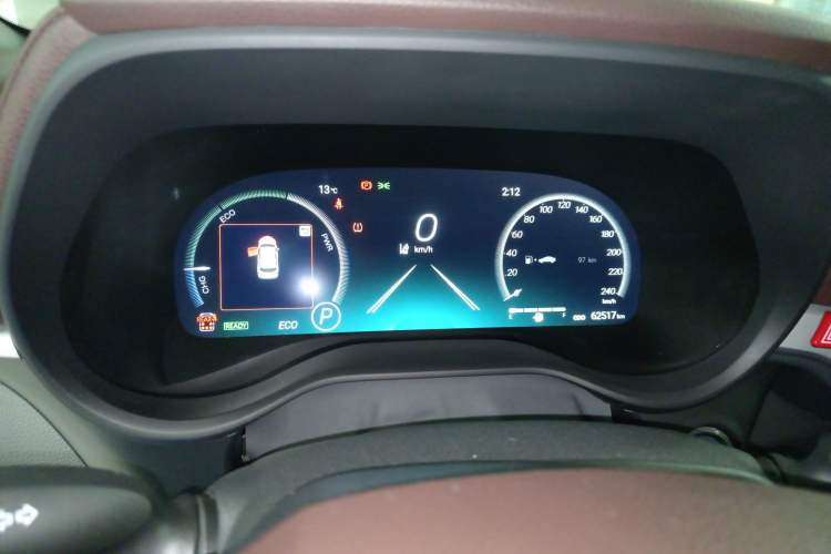 Used Toyota Sienna 2021 2.5L Hybrid Platinum Edition
