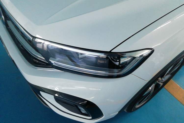 Used Volkswagen T-ROC 2023 300TSI DSG Two-Wheel-Drive Chen Guang Edition