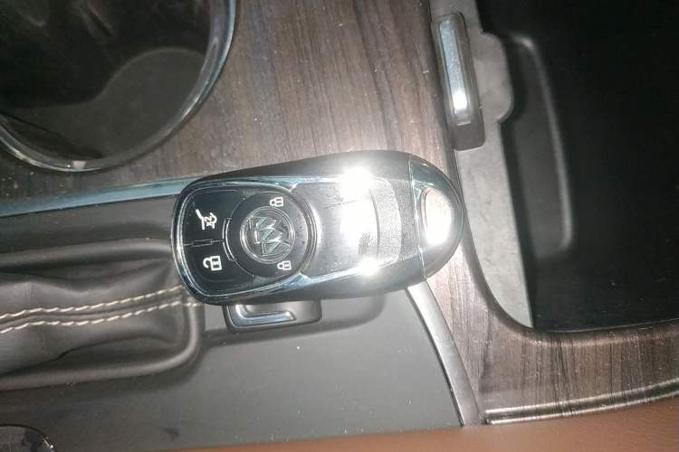 Used Buick Envision 2017 28T Four-Wheel Drive Elite Model