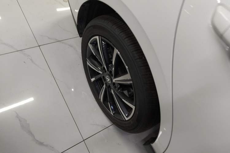 Used Changan Eado 2025 Blue Whale 1.5T 500Bar Prestige Model
