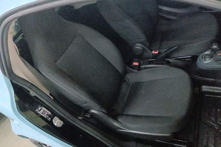 Used  fortwo 2015 1.0L 52 kW hardtop Dynamic version
