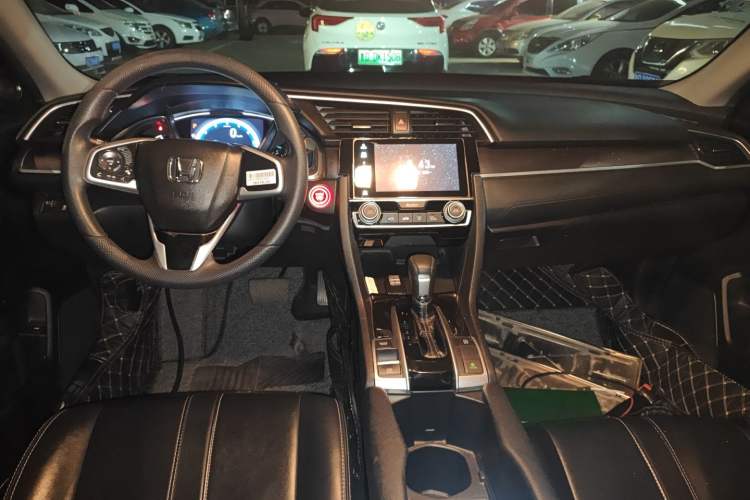 Used Honda Civic 2016 220TURBO CVT Luxury Edition