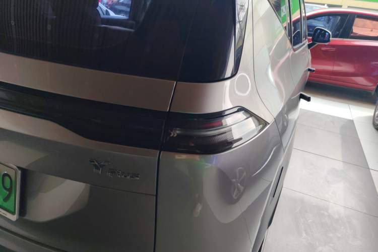 Used AION Y 2023 Plus 510 Smart Edition