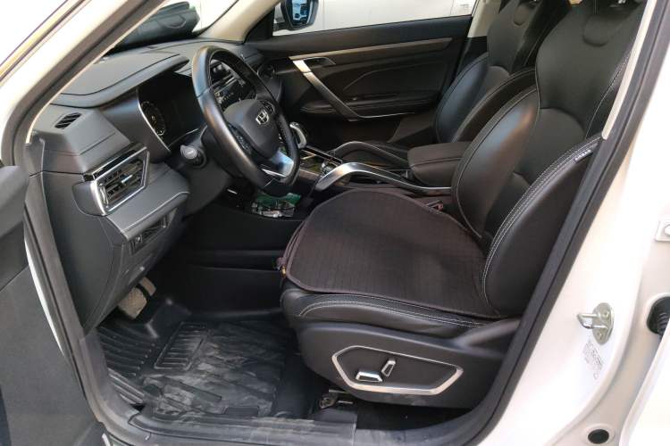 Used Geely Auto Emgrand X7 Sport 2020 1.8TD DCT ZhiZun PRO
