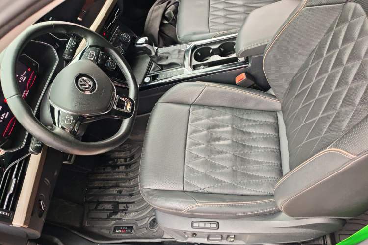 Used Volkswagen Passat 2019 330TSI Luxury Edition China V Standard
