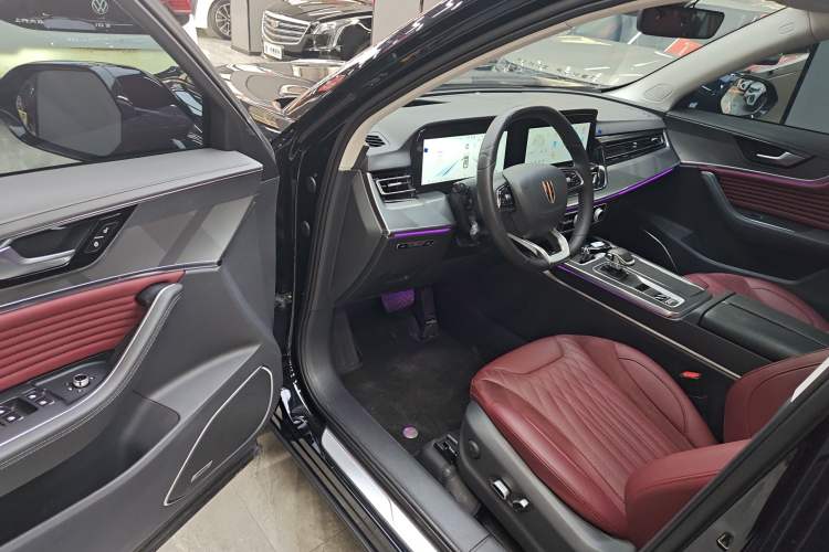 Used Hongqi HS5 2023 2.0T Four-Wheel Drive Flagship Pro Edition
