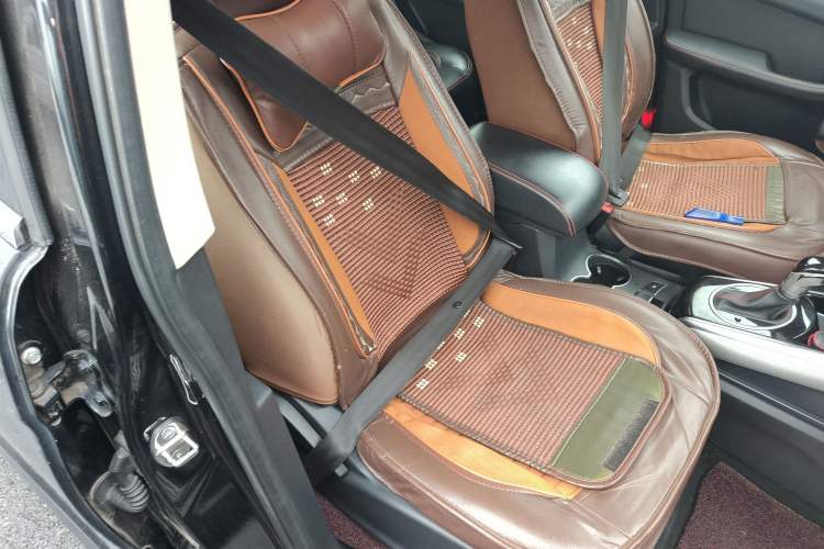 Used Zotye Domy X5 2015 1.5T CVT ZhiXian Trim China V Standard
