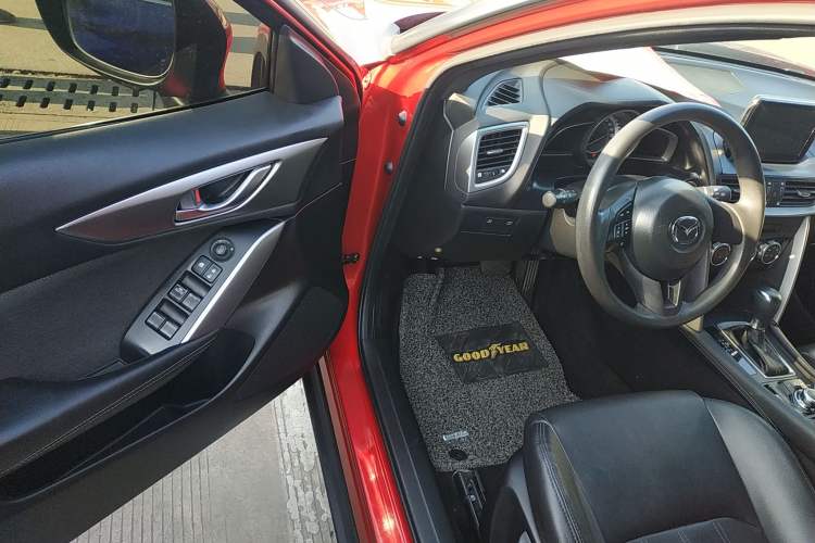 Used Mazda CX-4 2016 2.0L Automatic 2WD Blue Sky Dynamic Edition