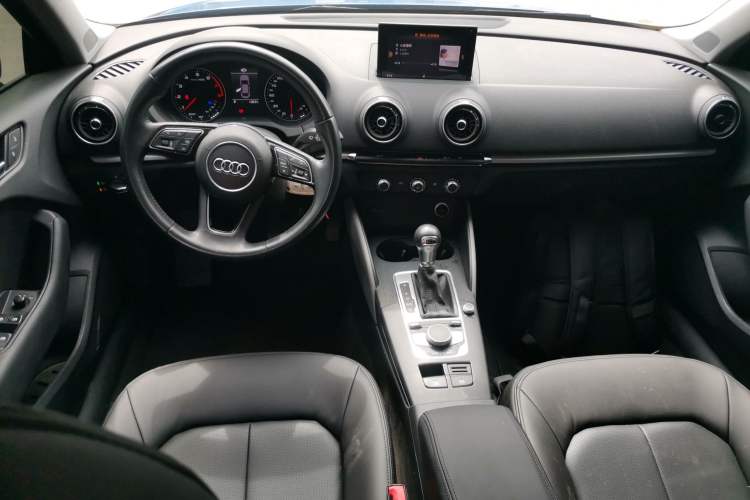 Used Audi A3 2019 Limousine 35 TFSI Ambition China V
