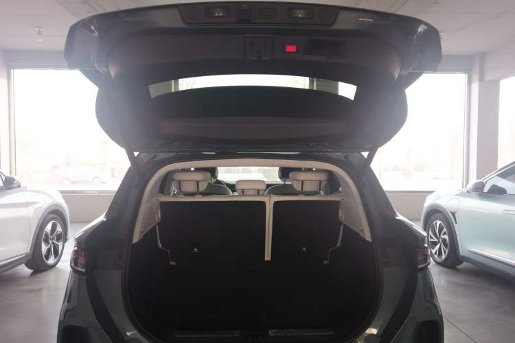 Used ARCFOX Alpha T 2023 688E+ Forest Edition 175kW