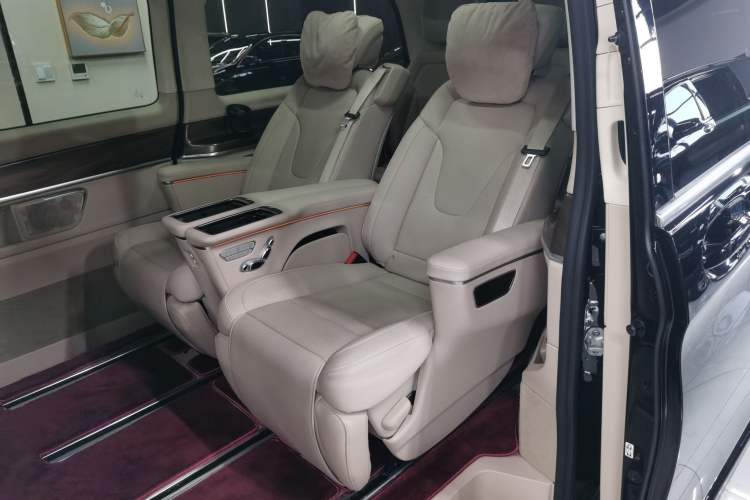 Used Mercedes-Benz V-Class 2021 V 260 L Long Wheelbase Prestige Edition