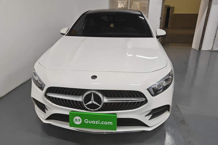 Used Mercedes-Benz A-Class 2022 Revised Version A 200 L Sport Sedan Fashionable Style
