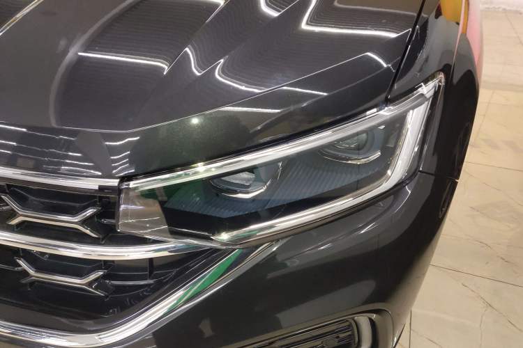 Used Volkswagen Tayron 2023 330TSI Two-Wheel-Drive Luxury Plus Advanced Version
